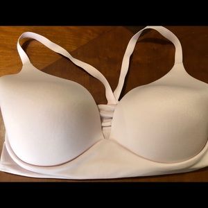 Light Pink Victoria’s Secret Bra!